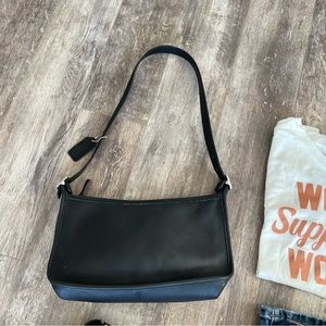 Vintage Coach Leather Pochette Shoulder Bag